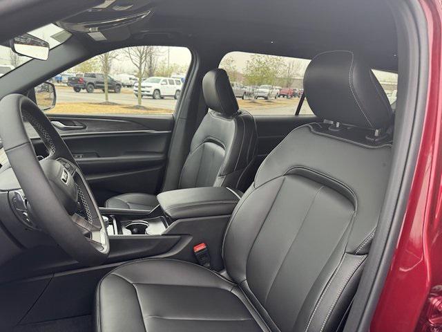 new 2025 Jeep Grand Cherokee L car, priced at $49,553