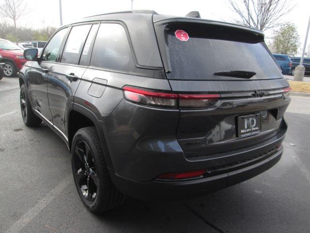 new 2025 Jeep Grand Cherokee car, priced at $41,993