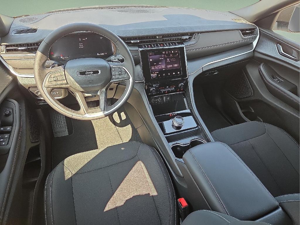 new 2025 Jeep Grand Cherokee car, priced at $36,303