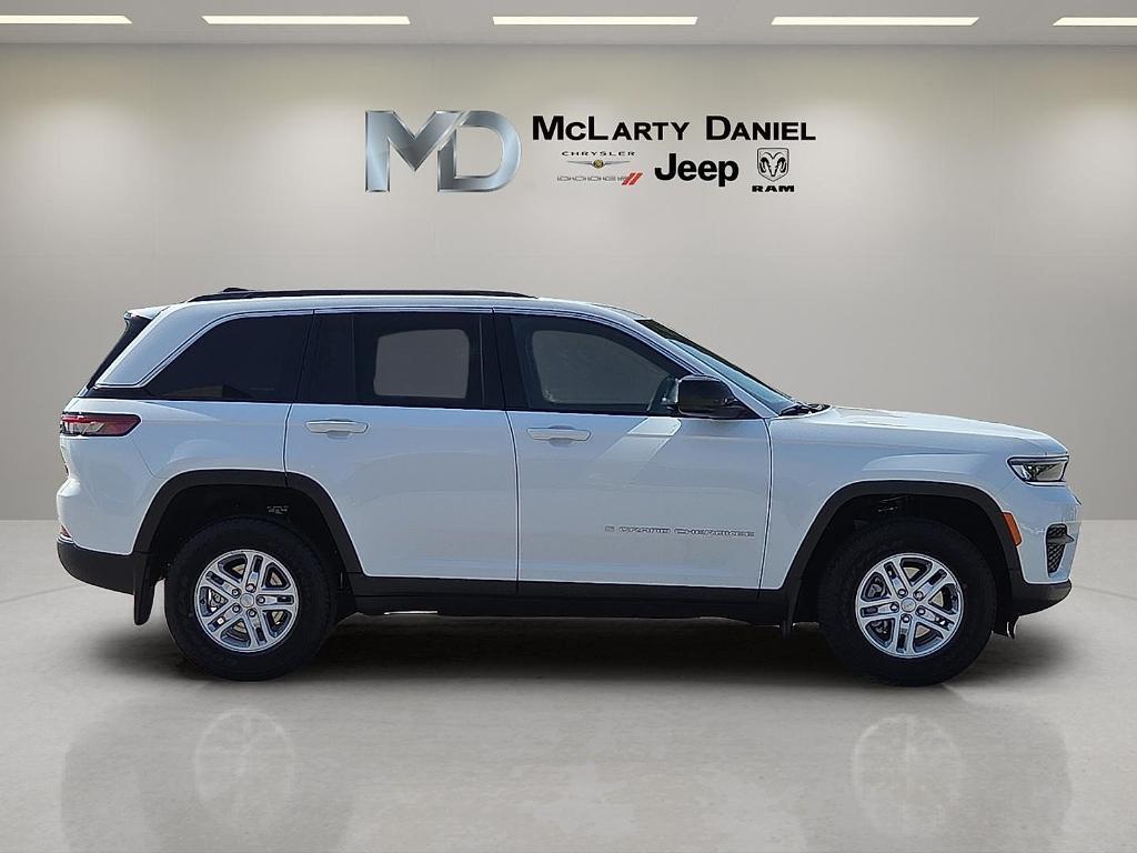 new 2025 Jeep Grand Cherokee car, priced at $36,303