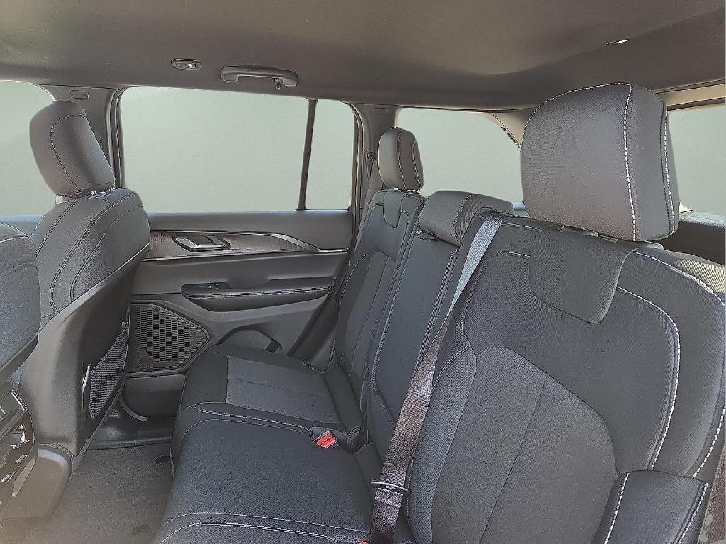 new 2025 Jeep Grand Cherokee car, priced at $36,303