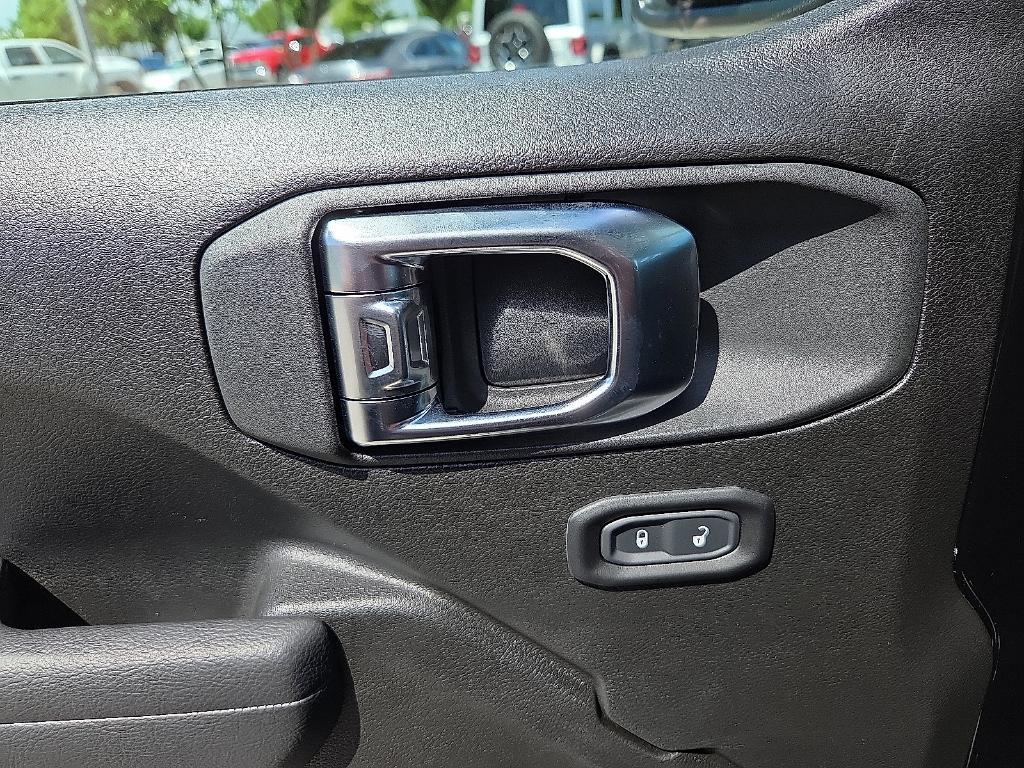 new 2025 Jeep Gladiator car, priced at $35,549