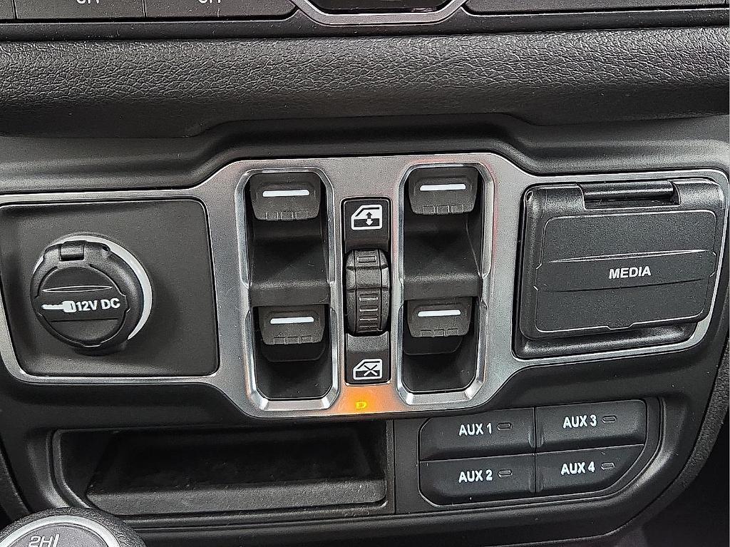 new 2026 Jeep Gladiator car, priced at $41,197