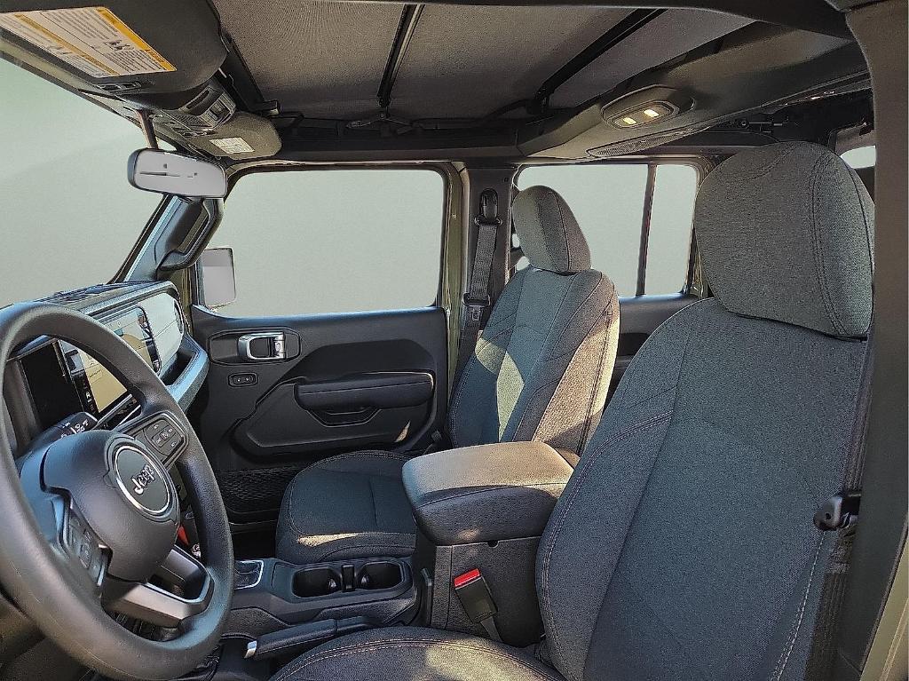 new 2026 Jeep Gladiator car, priced at $41,932