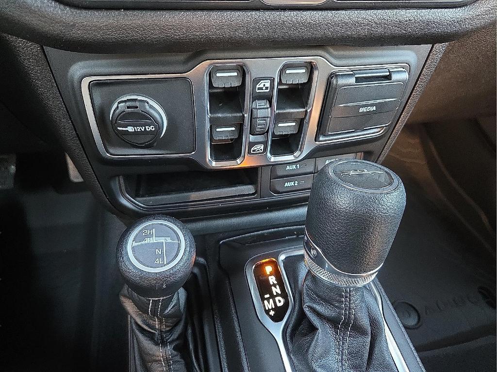 new 2026 Jeep Gladiator car, priced at $41,932