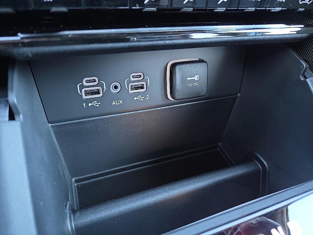 new 2025 Jeep Grand Cherokee car, priced at $41,361