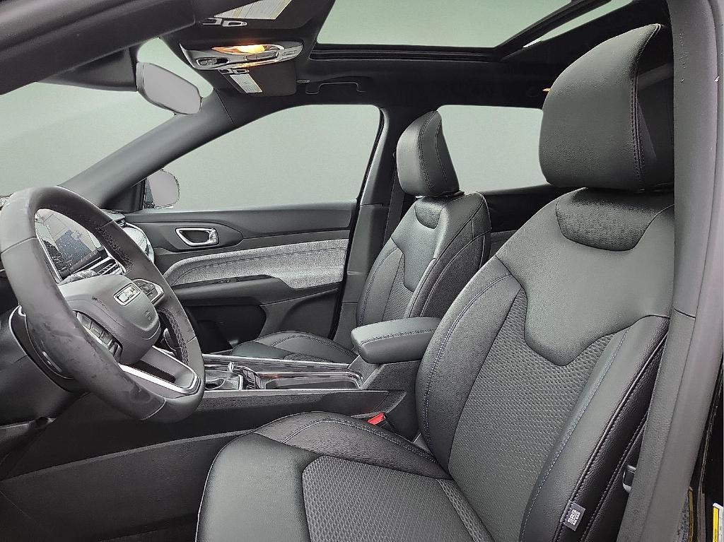 new 2026 Jeep Compass car, priced at $30,281