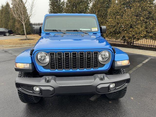 new 2025 Jeep Gladiator car, priced at $45,175