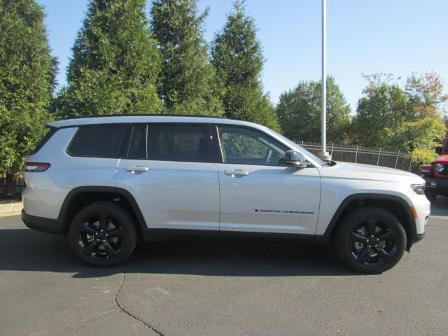 new 2024 Jeep Grand Cherokee L car, priced at $42,551