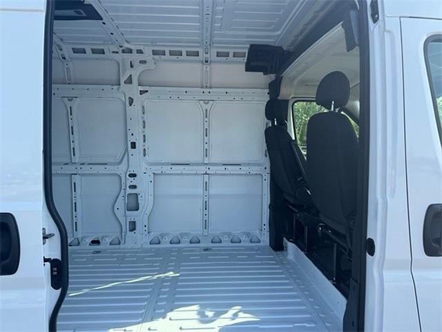 new 2025 Ram ProMaster 2500 car, priced at $50,908