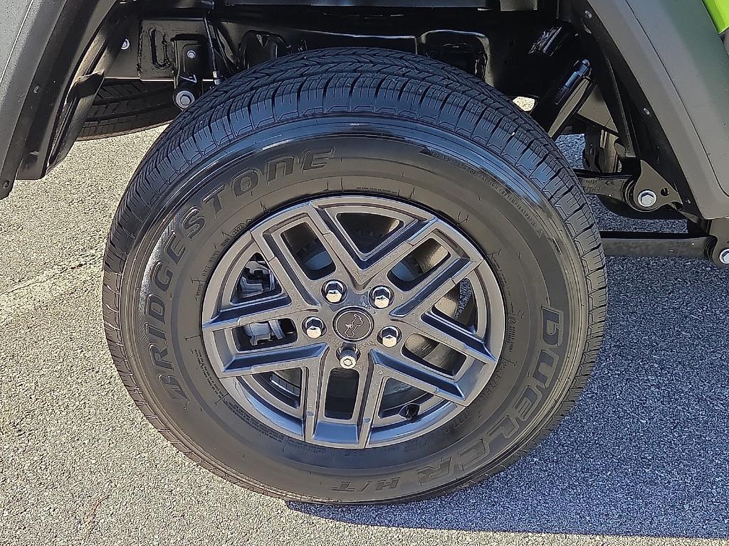 new 2025 Jeep Gladiator car, priced at $37,165