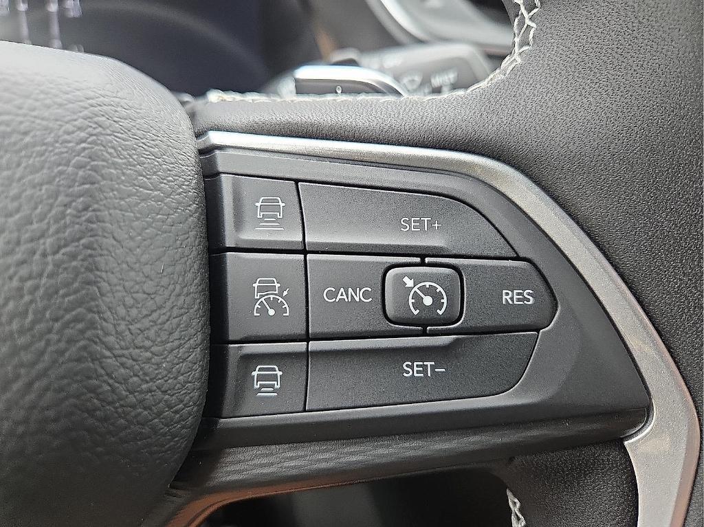 new 2025 Jeep Grand Cherokee L car, priced at $40,753