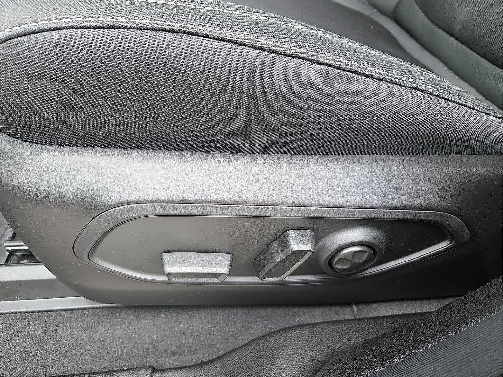 new 2025 Jeep Grand Cherokee L car, priced at $40,113