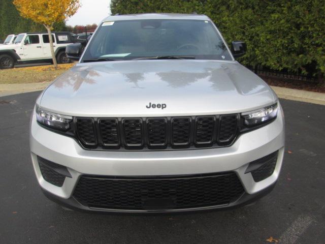 new 2025 Jeep Grand Cherokee car, priced at $42,268