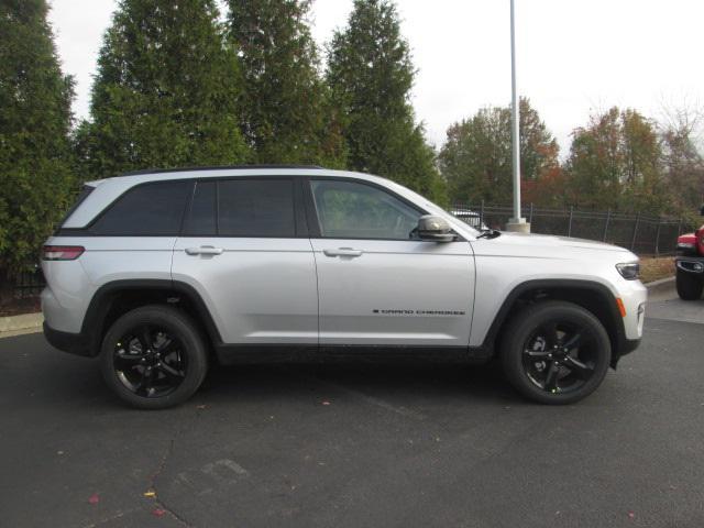 new 2025 Jeep Grand Cherokee car, priced at $42,268