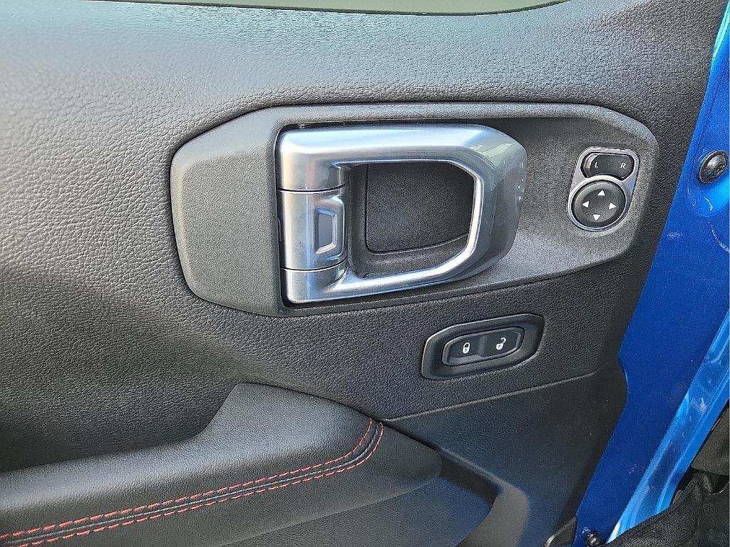 new 2025 Jeep Gladiator car, priced at $52,950