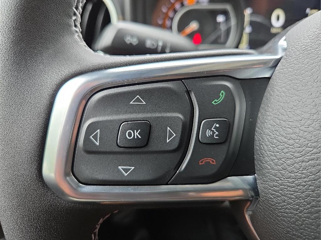 new 2025 Jeep Wrangler car, priced at $47,460