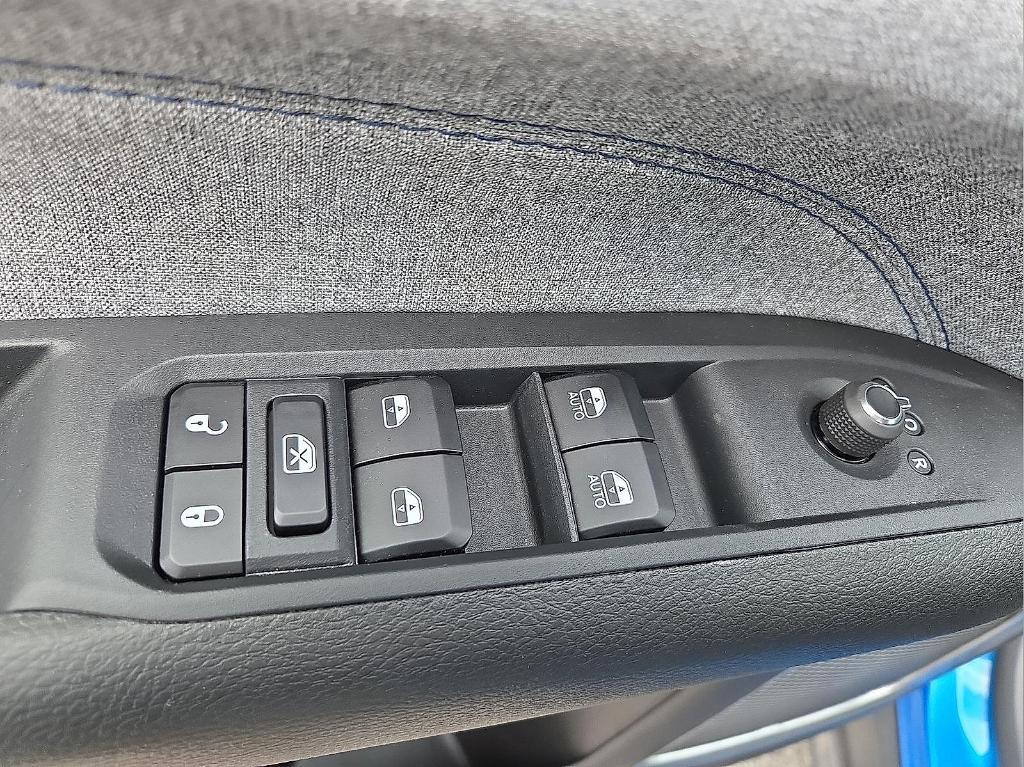 new 2025 Jeep Compass car, priced at $26,627