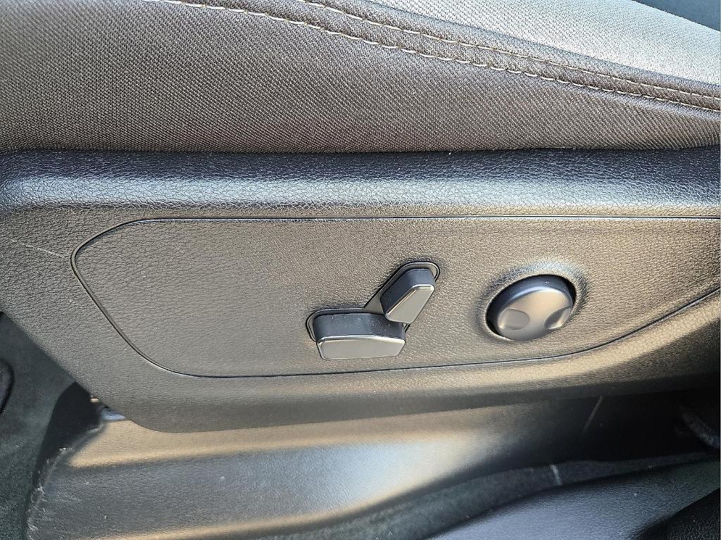 used 2022 Ram 1500 car, priced at $30,868