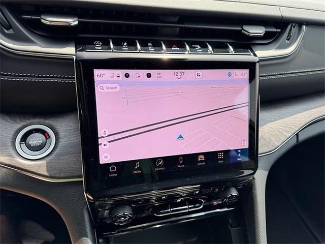 new 2025 Jeep Grand Cherokee car, priced at $56,005