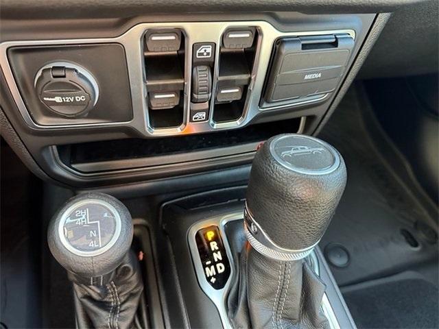 new 2025 Jeep Gladiator car, priced at $40,837