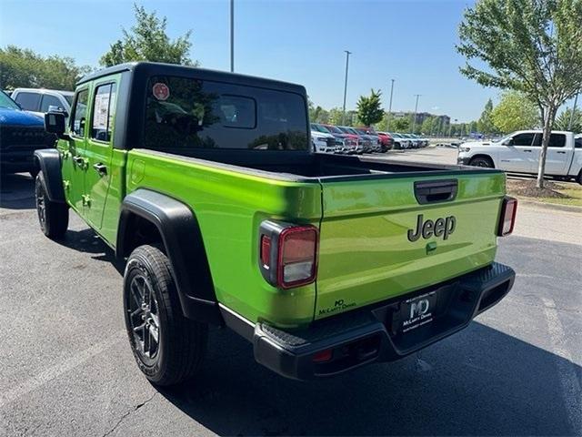 new 2025 Jeep Gladiator car, priced at $40,837