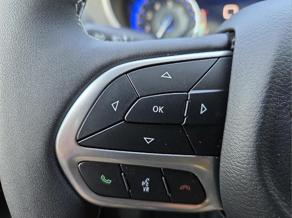 new 2025 Chrysler Pacifica car, priced at $42,737