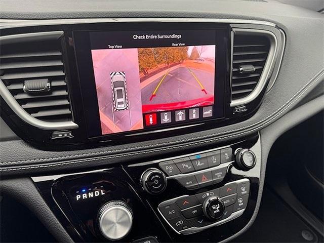 new 2025 Chrysler Pacifica car, priced at $45,057