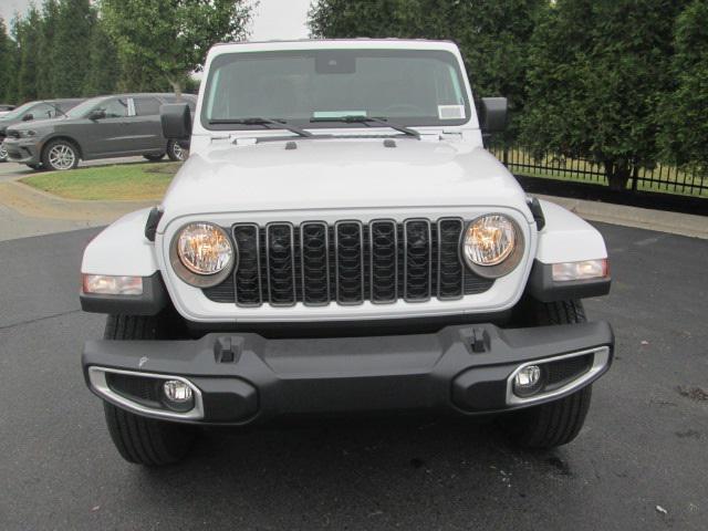 new 2024 Jeep Gladiator car, priced at $39,408