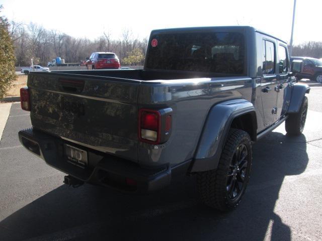 new 2025 Jeep Gladiator car, priced at $42,776