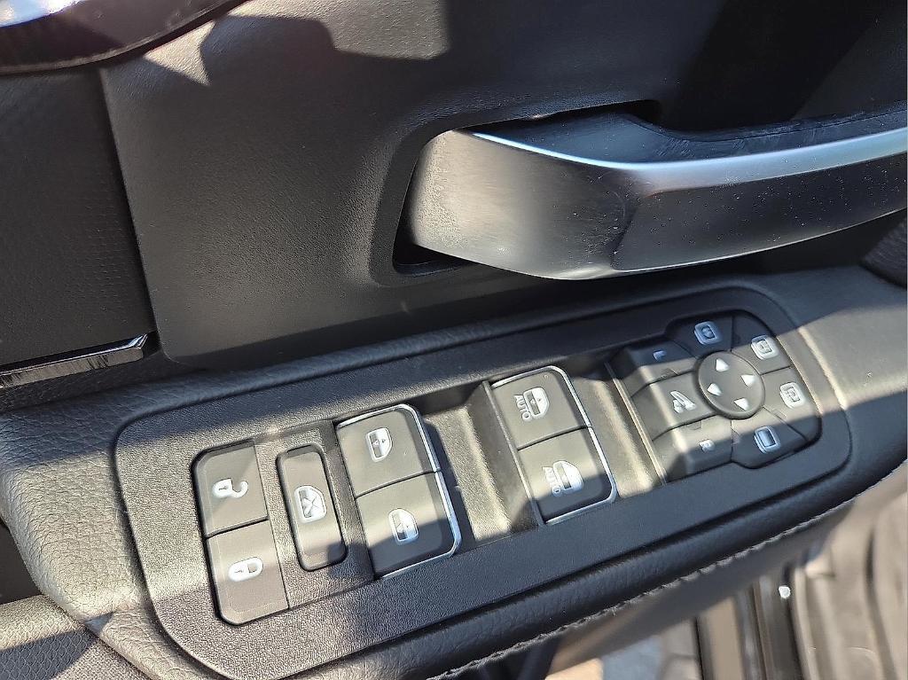 new 2025 Ram 2500 car, priced at $73,701