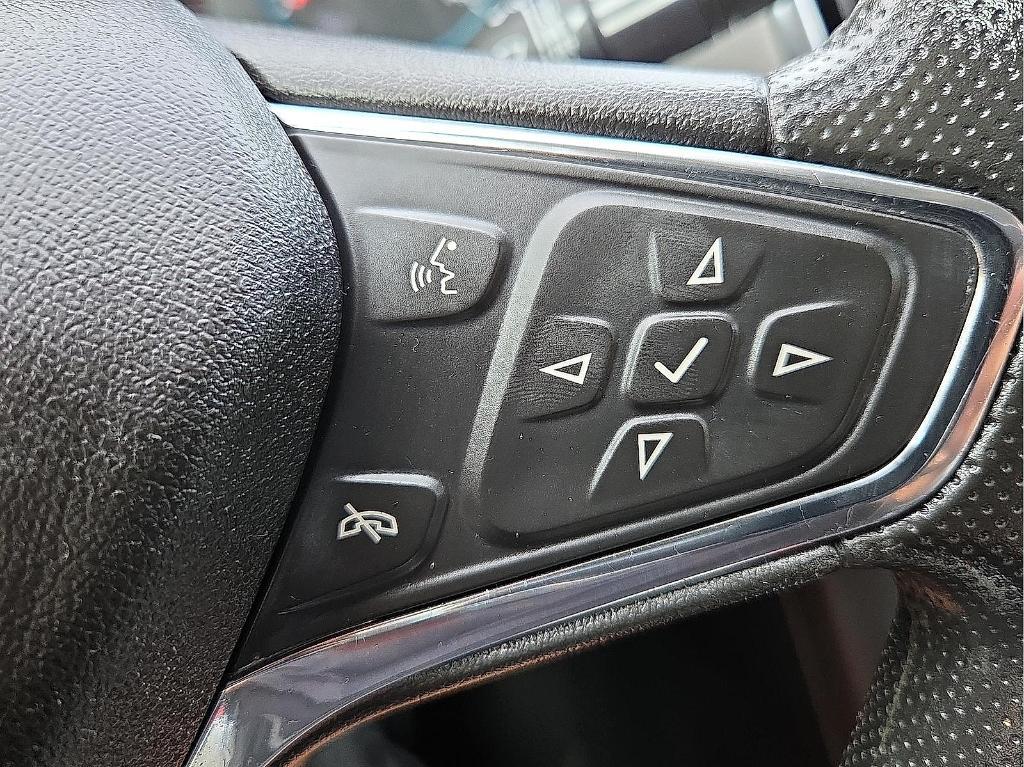 used 2019 Chevrolet Equinox car, priced at $11,145