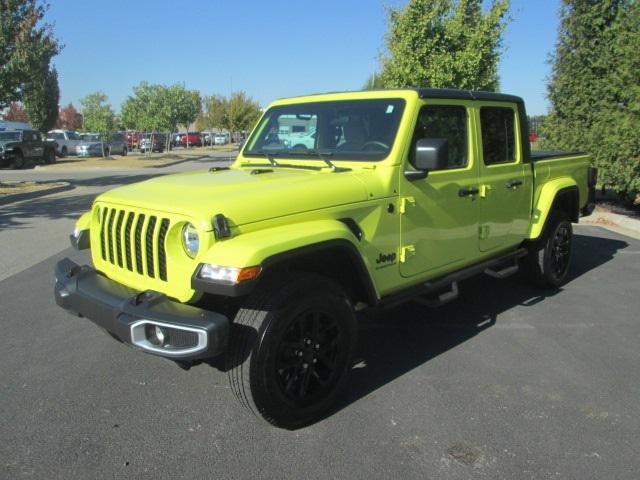 used 2023 Jeep Gladiator car, priced at $34,422