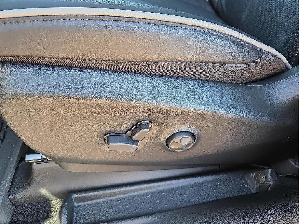 new 2026 Chrysler Pacifica car, priced at $50,936