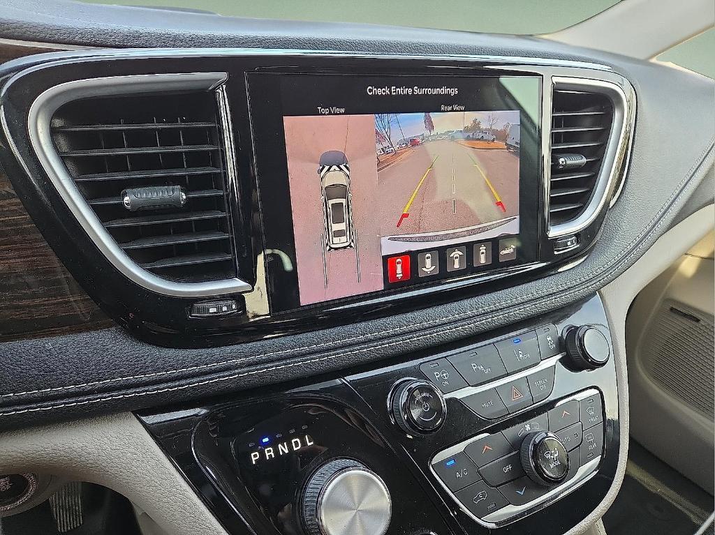 used 2022 Chrysler Pacifica Hybrid car, priced at $19,134