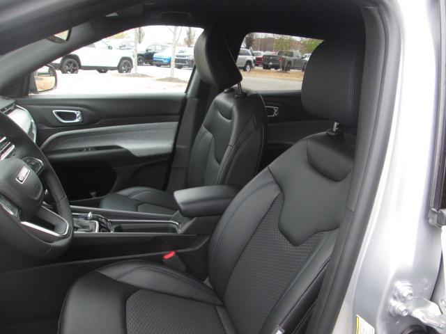 new 2025 Jeep Compass car, priced at $27,860