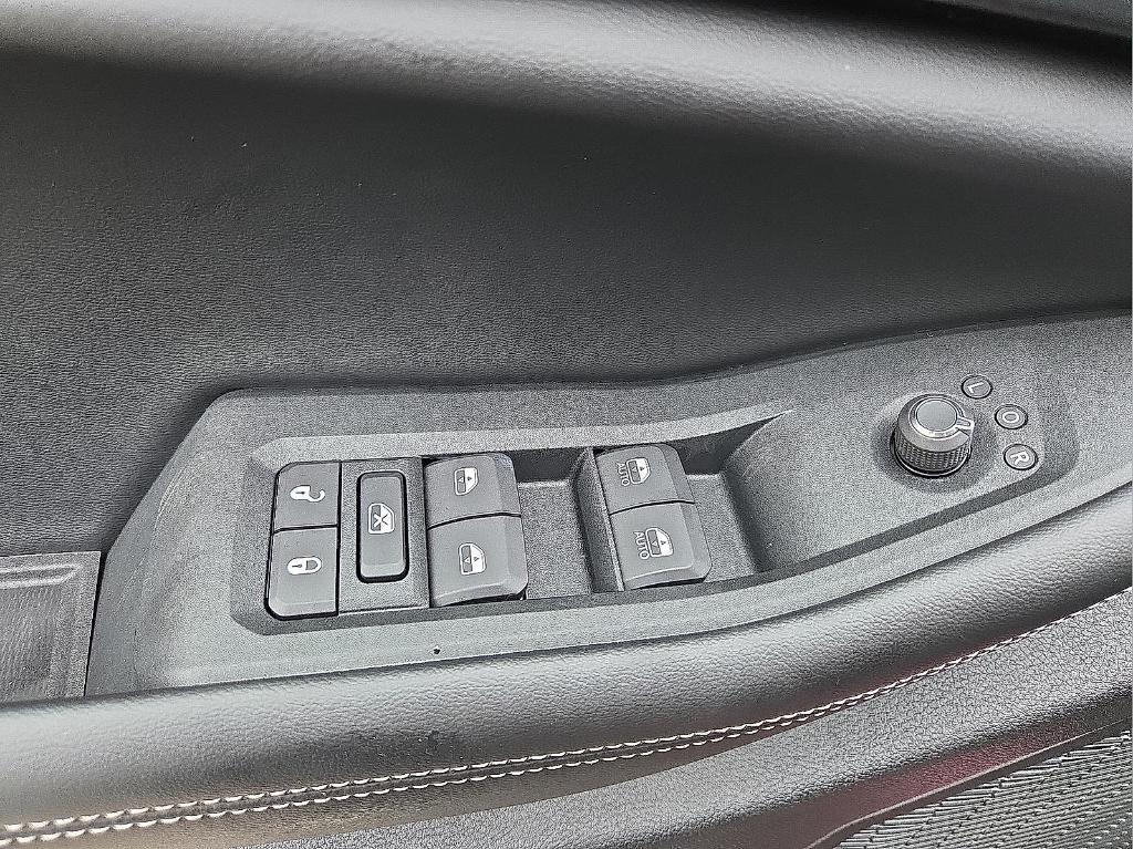new 2025 Jeep Grand Cherokee L car, priced at $39,287