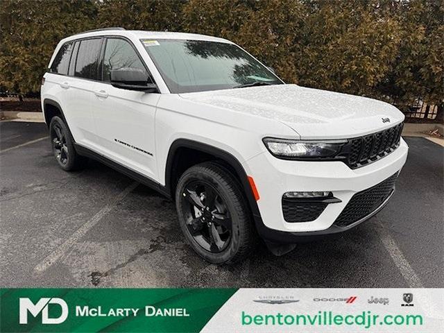 new 2025 Jeep Grand Cherokee car, priced at $42,648