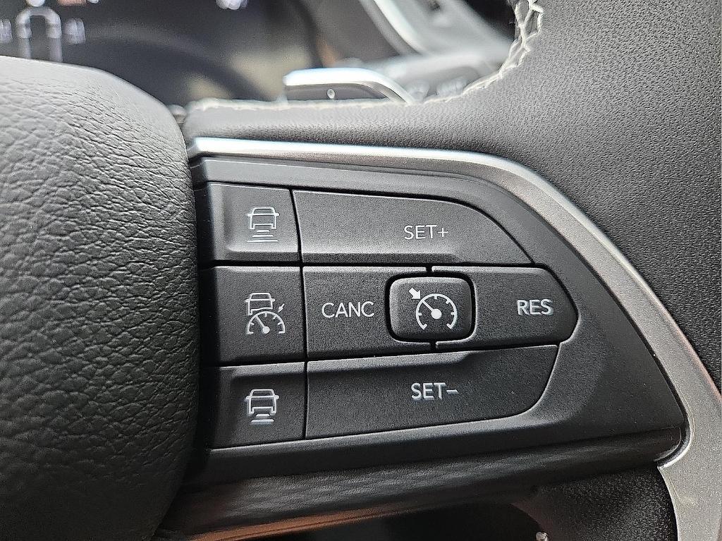 new 2025 Jeep Grand Cherokee L car, priced at $42,253