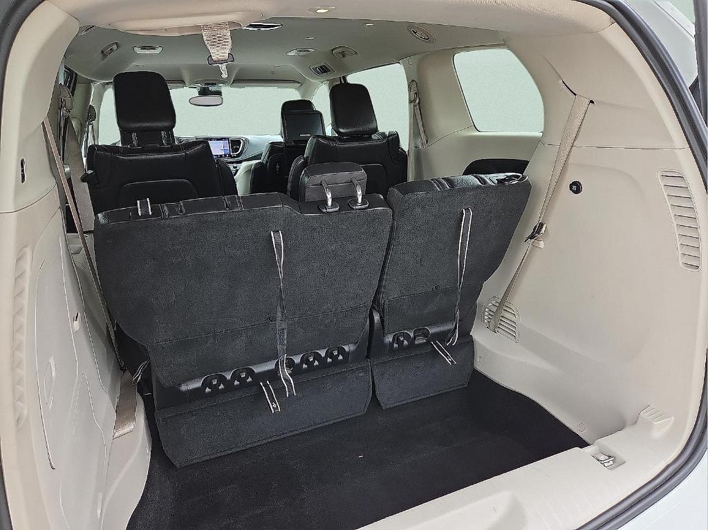 used 2022 Chrysler Pacifica Hybrid car, priced at $25,350