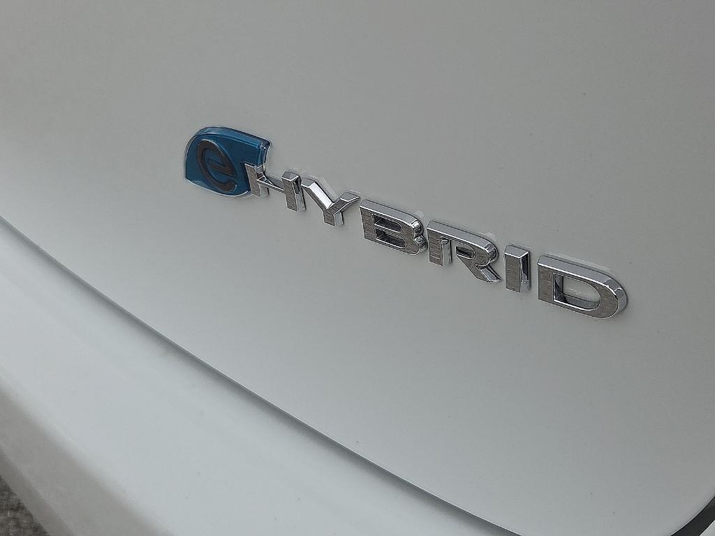 used 2022 Chrysler Pacifica Hybrid car, priced at $25,350