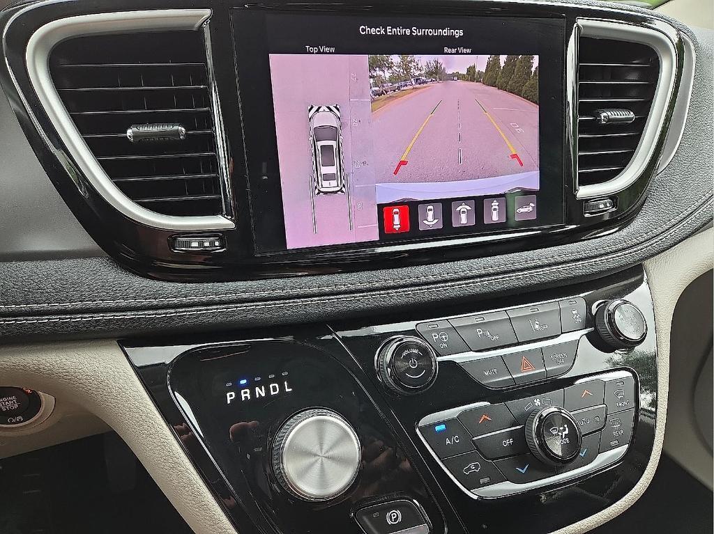 used 2022 Chrysler Pacifica Hybrid car, priced at $25,350