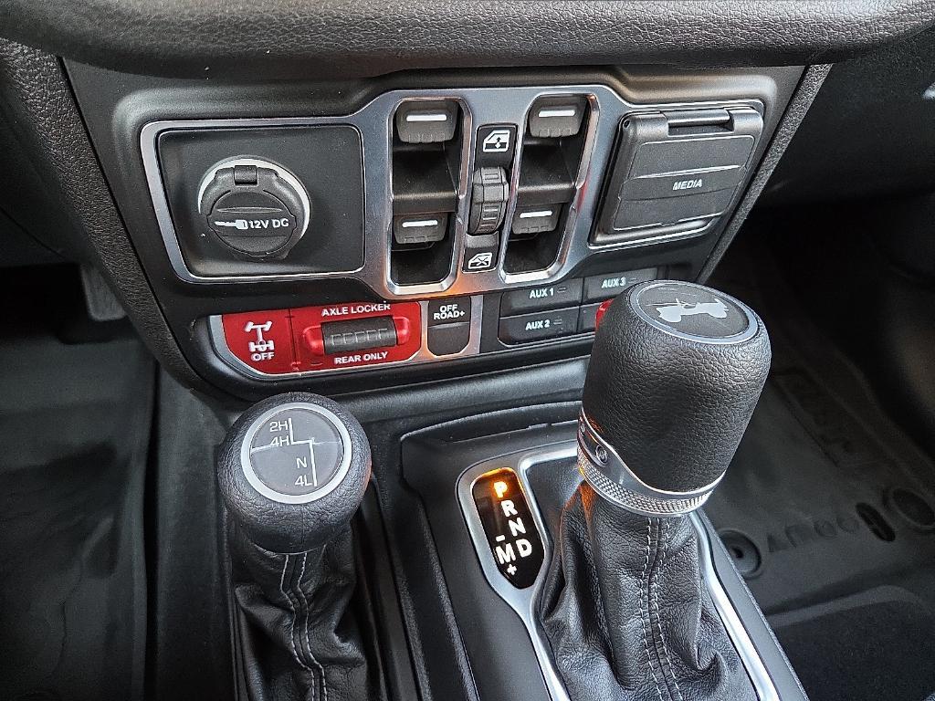 new 2025 Jeep Wrangler car, priced at $50,578