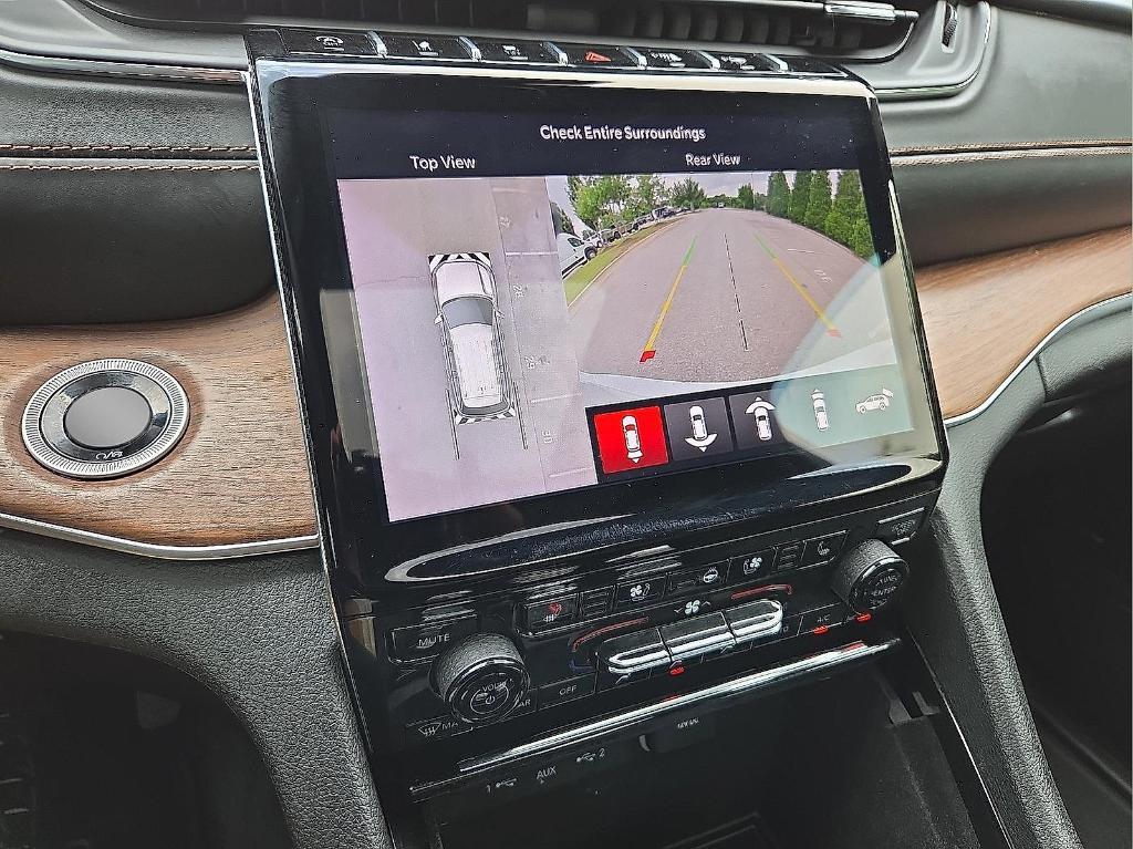 used 2022 Jeep Grand Cherokee car, priced at $43,127
