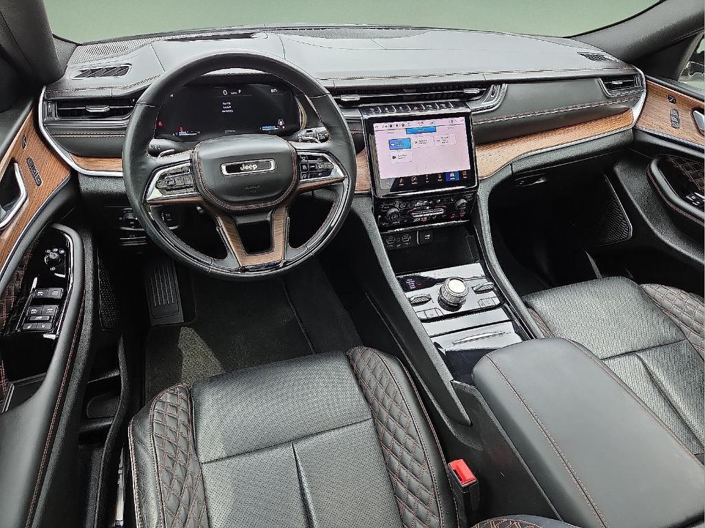 used 2022 Jeep Grand Cherokee car, priced at $43,127