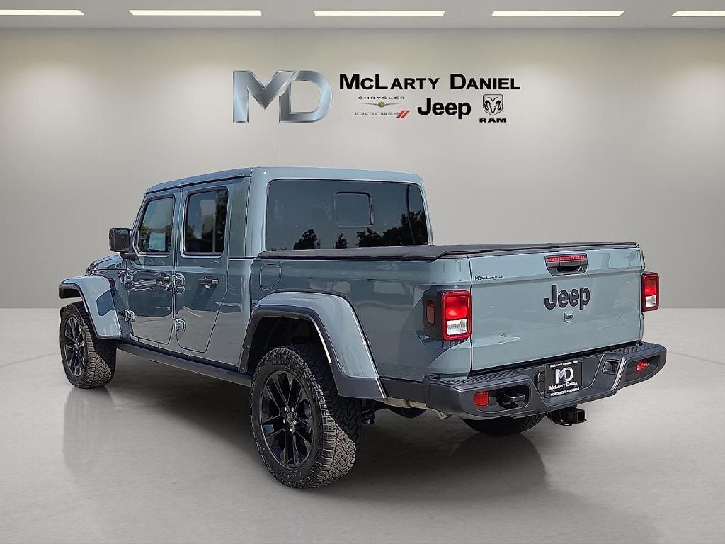 new 2025 Jeep Gladiator car, priced at $39,858