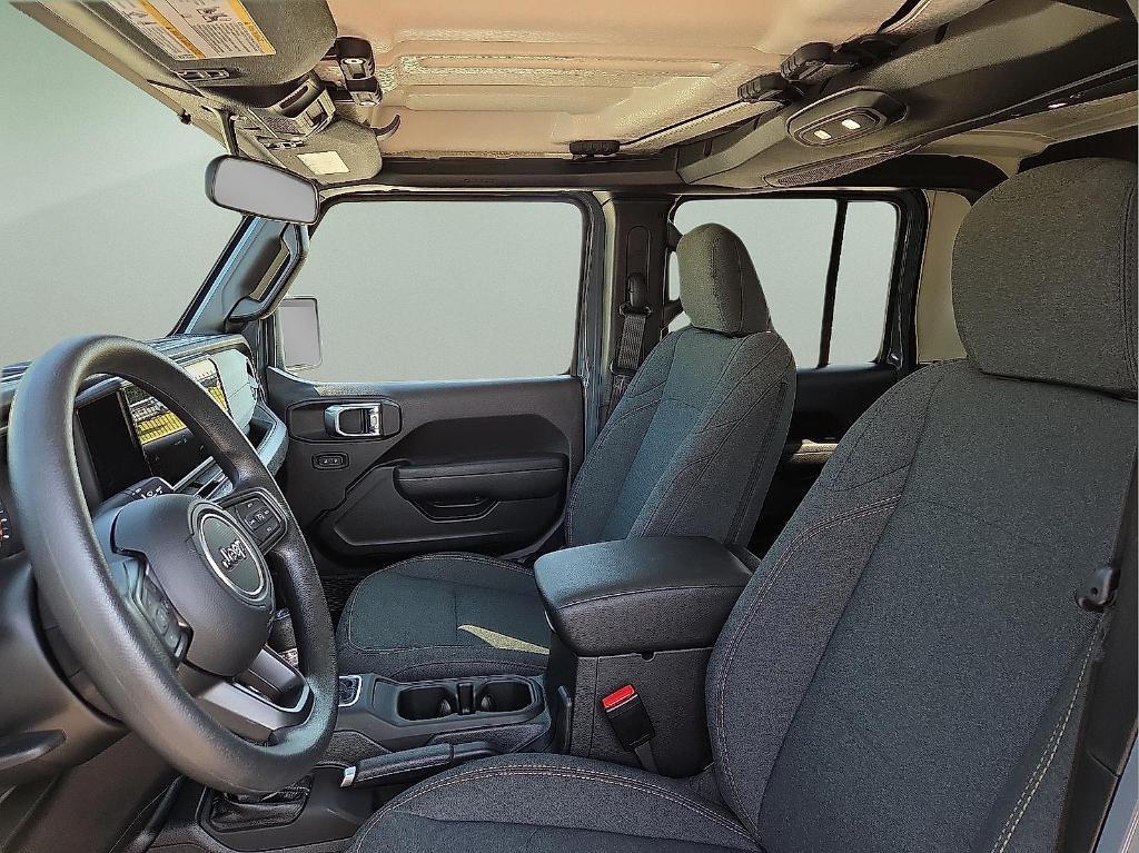 new 2025 Jeep Gladiator car, priced at $39,858