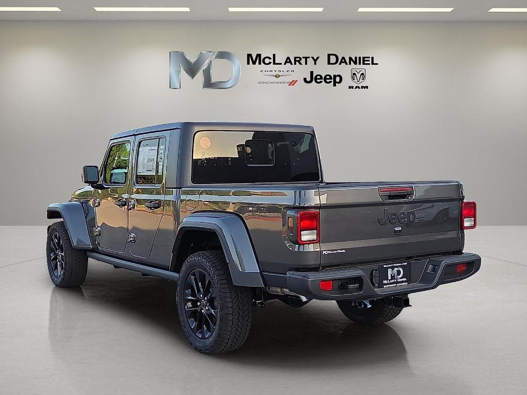 new 2025 Jeep Gladiator car, priced at $37,578