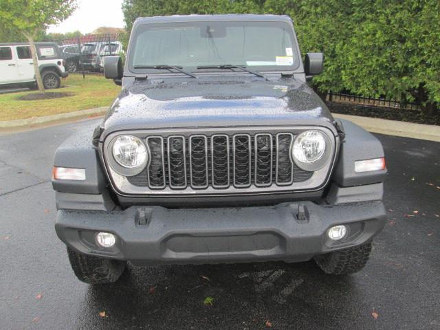 new 2025 Jeep Wrangler car, priced at $46,729