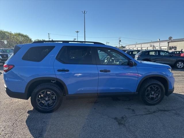 new 2025 Honda Pilot car, priced at $47,995